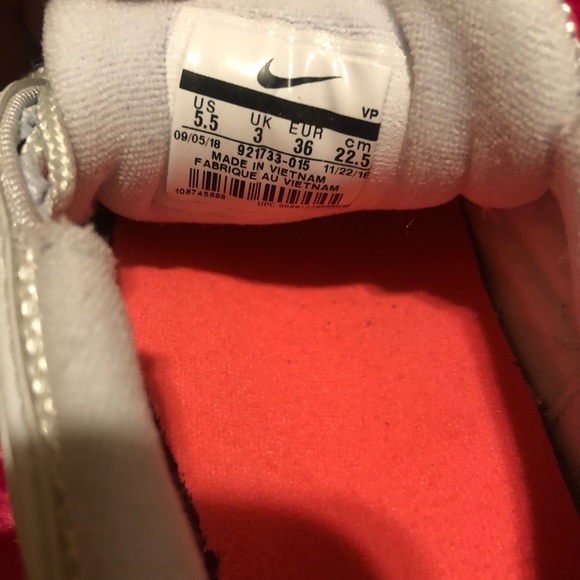 Nike Women's Air Max 97 - Picture 8 of 8